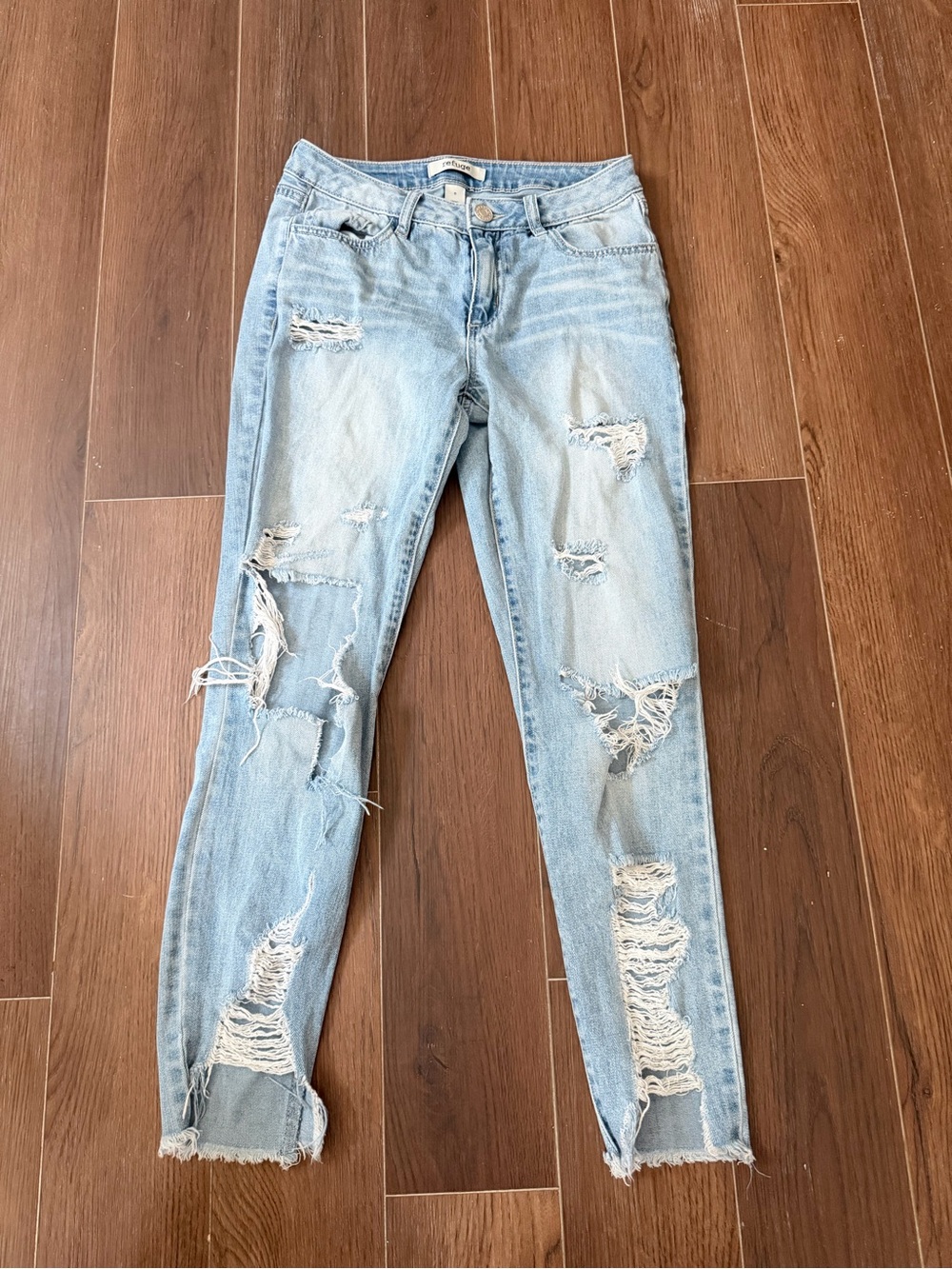 refuge Light Wash Distressed Skinny Jeans